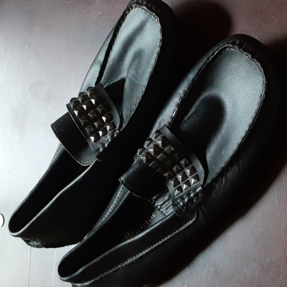 Men's upper leather slip on shoes